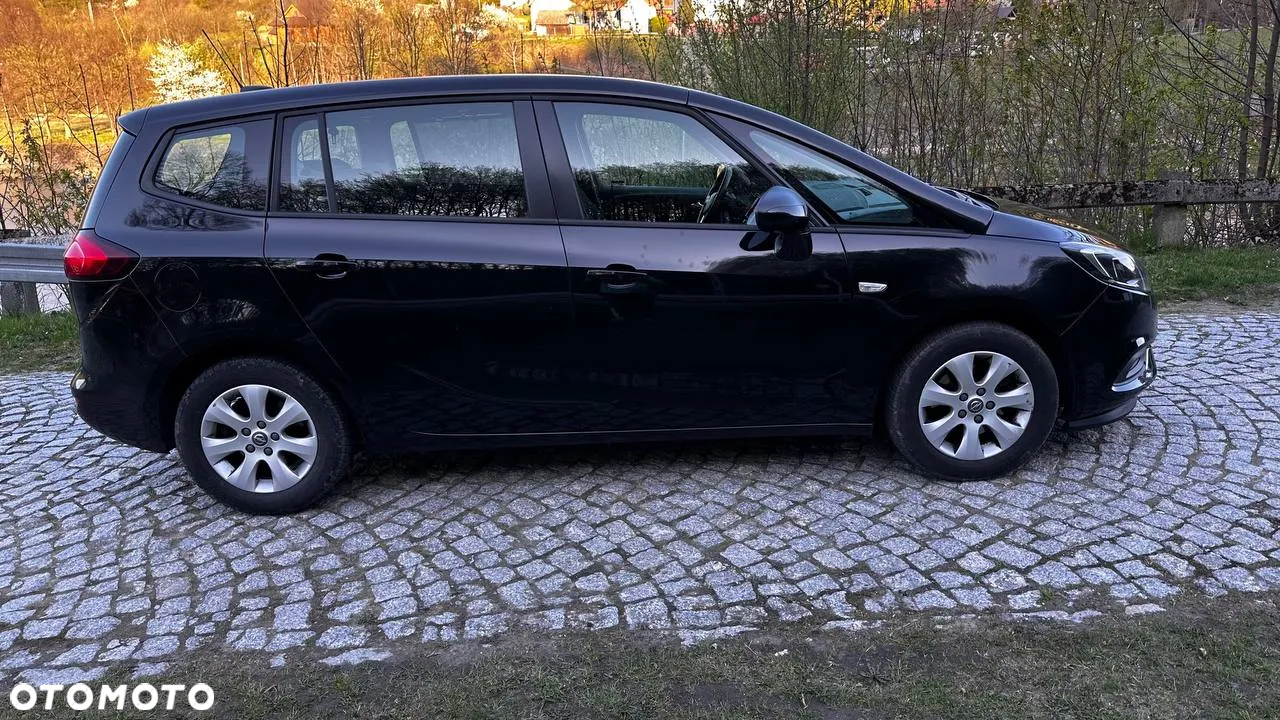 Opel Zafira 1.6 CDTI Elite S&S - 4