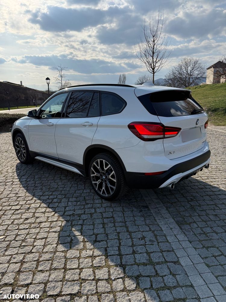 BMW X1 xDrive20d Aut. Sport Line - 9