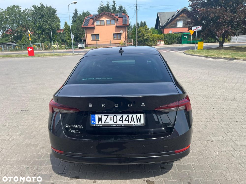 Skoda Octavia - 2