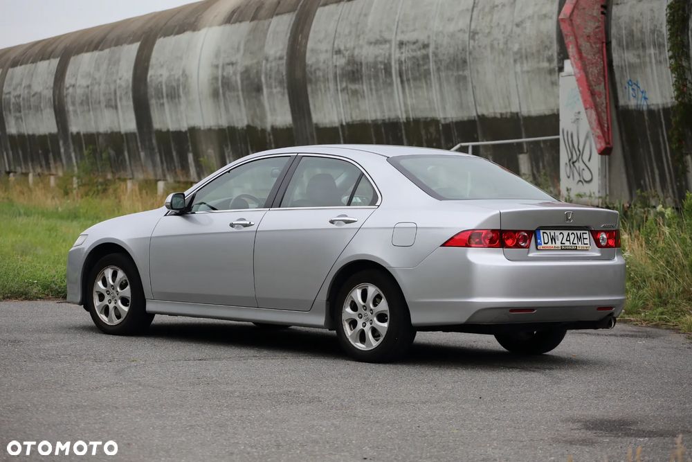 Honda Accord 2.0 Sport - 2