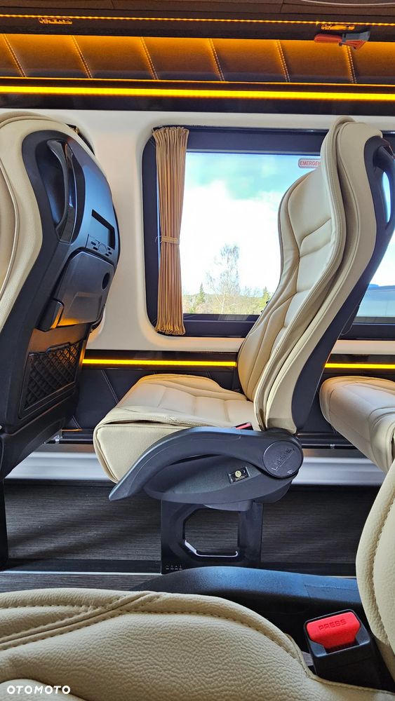 Mercedes-Benz Sprinter 519 - 5