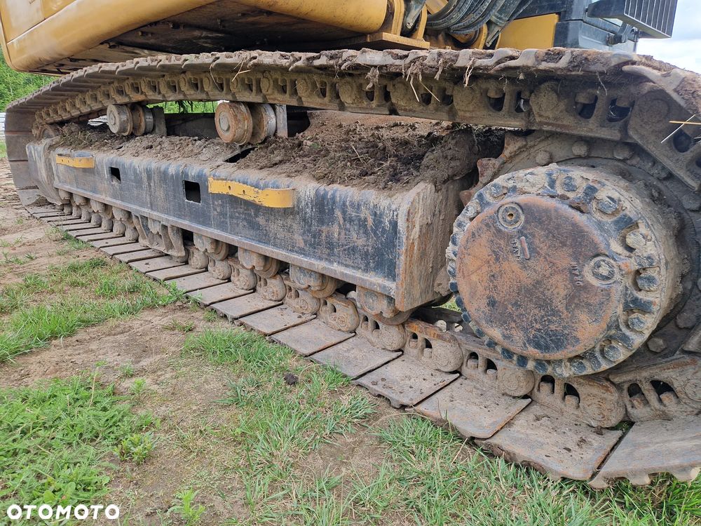 Caterpillar 329E - 23