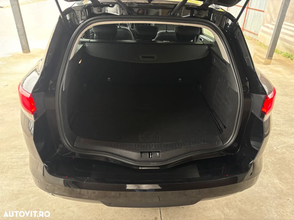 Renault Megane BLUE dCi 115 EDC EQUILIBRE - 11