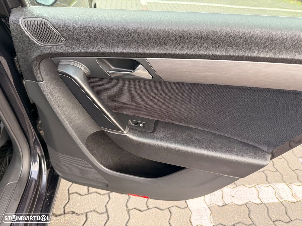 VW Passat Variant 2.0 TDi Comfortline - 16