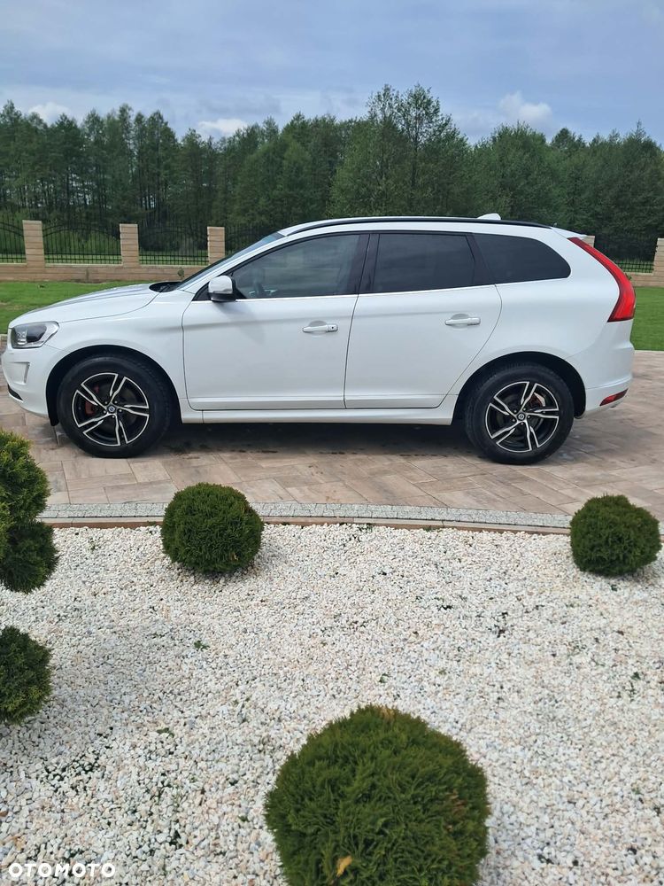 Volvo XC 60 D4 AWD Base - 8