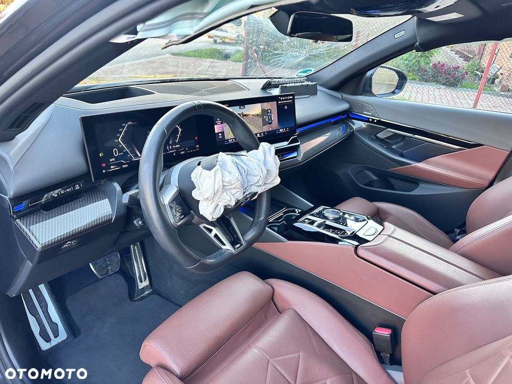 BMW Seria 5 - 32