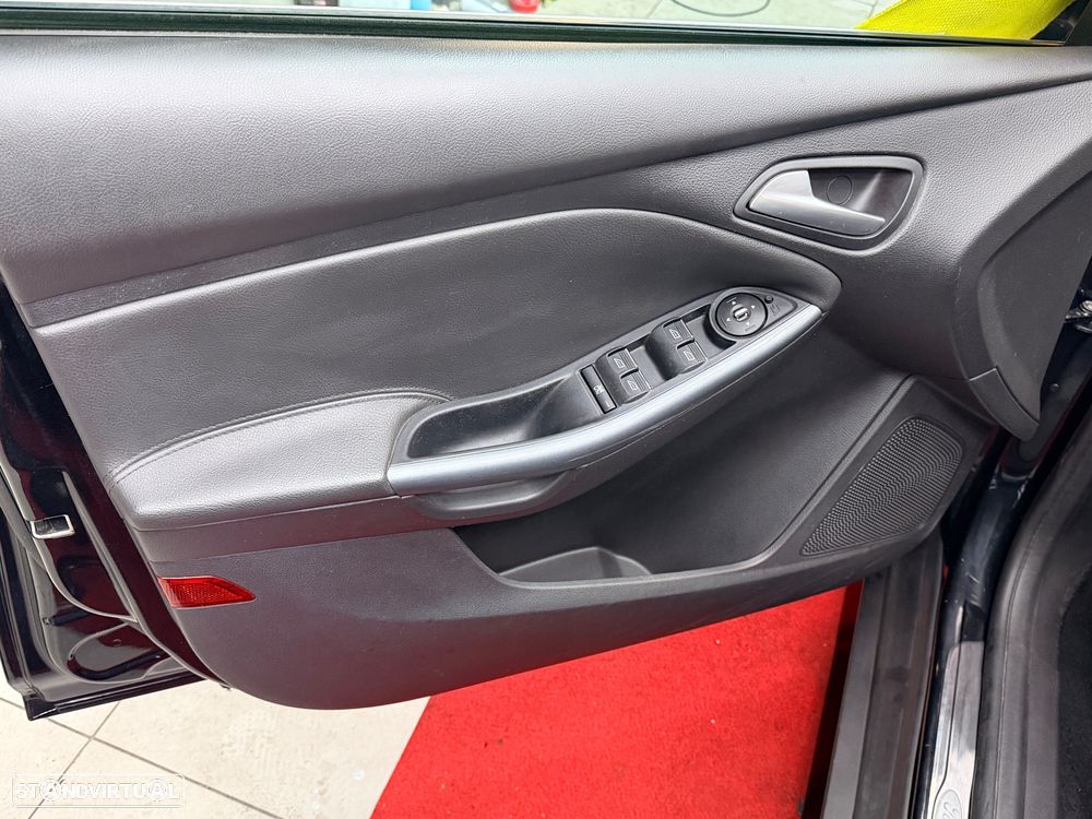 Ford Focus 1.6 TDCi DPF S&S Titanium - 15