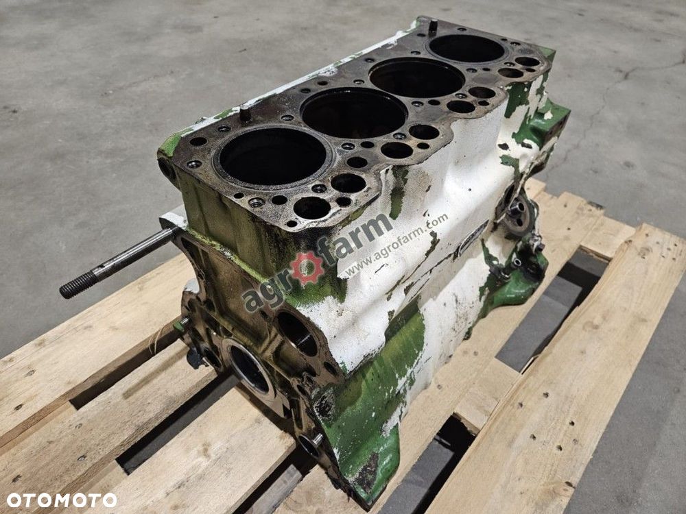 Blok silnika John Deere 2030, 2035, 2130, 2135 - 1
