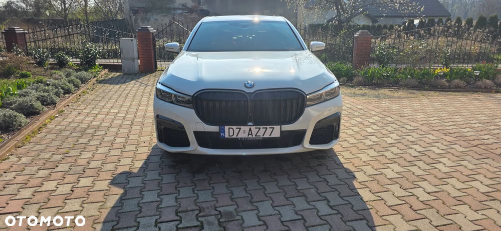 BMW Seria 7 750Li xDrive - 2