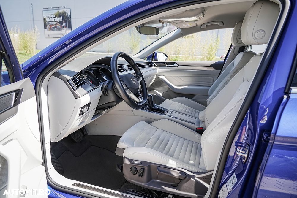 Volkswagen Passat Variant 2.0 TDI DSG R Executive - 20