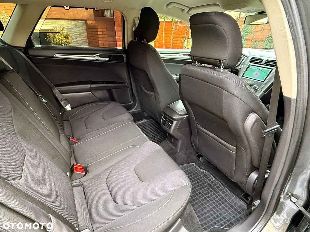 Ford Mondeo 2.0 TDCi Titanium - 19