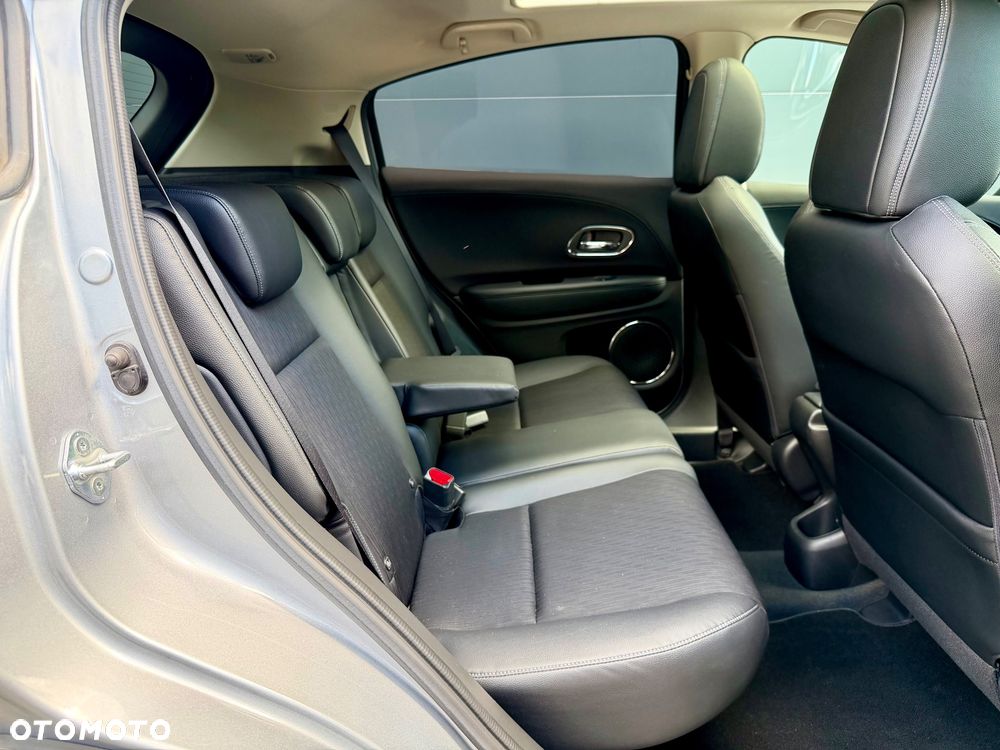 Honda HR-V 1.5 i-VTEC CVT Executive - 29