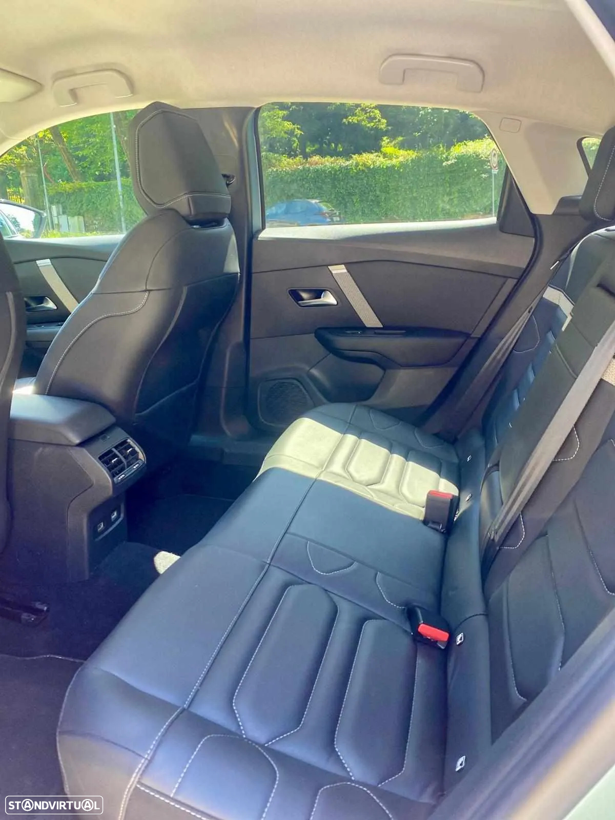 Citroën C4 1.2 PureTech Shine Pack EAT8 - 6