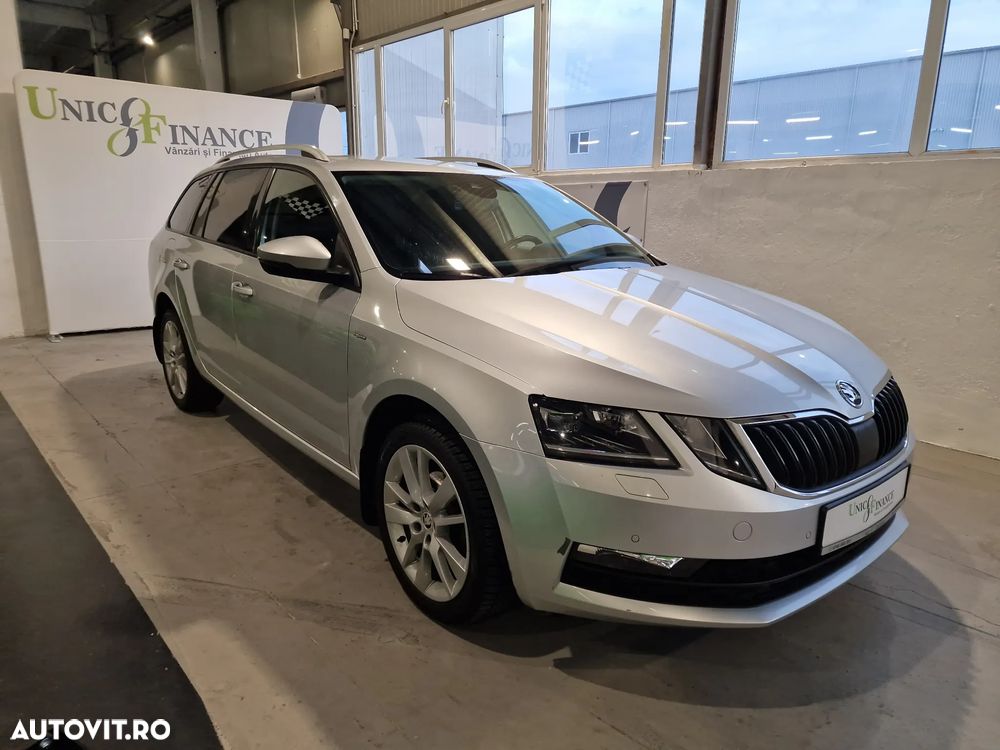 Skoda Octavia 1.6 TDI DSG Style - 1