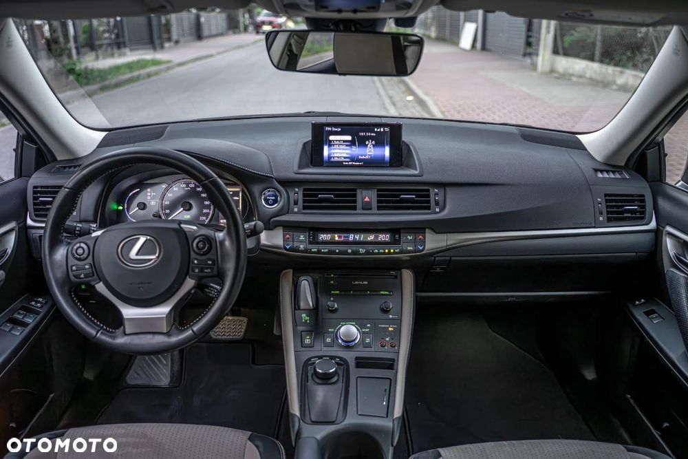 Lexus CT 200h Business Edition - 18