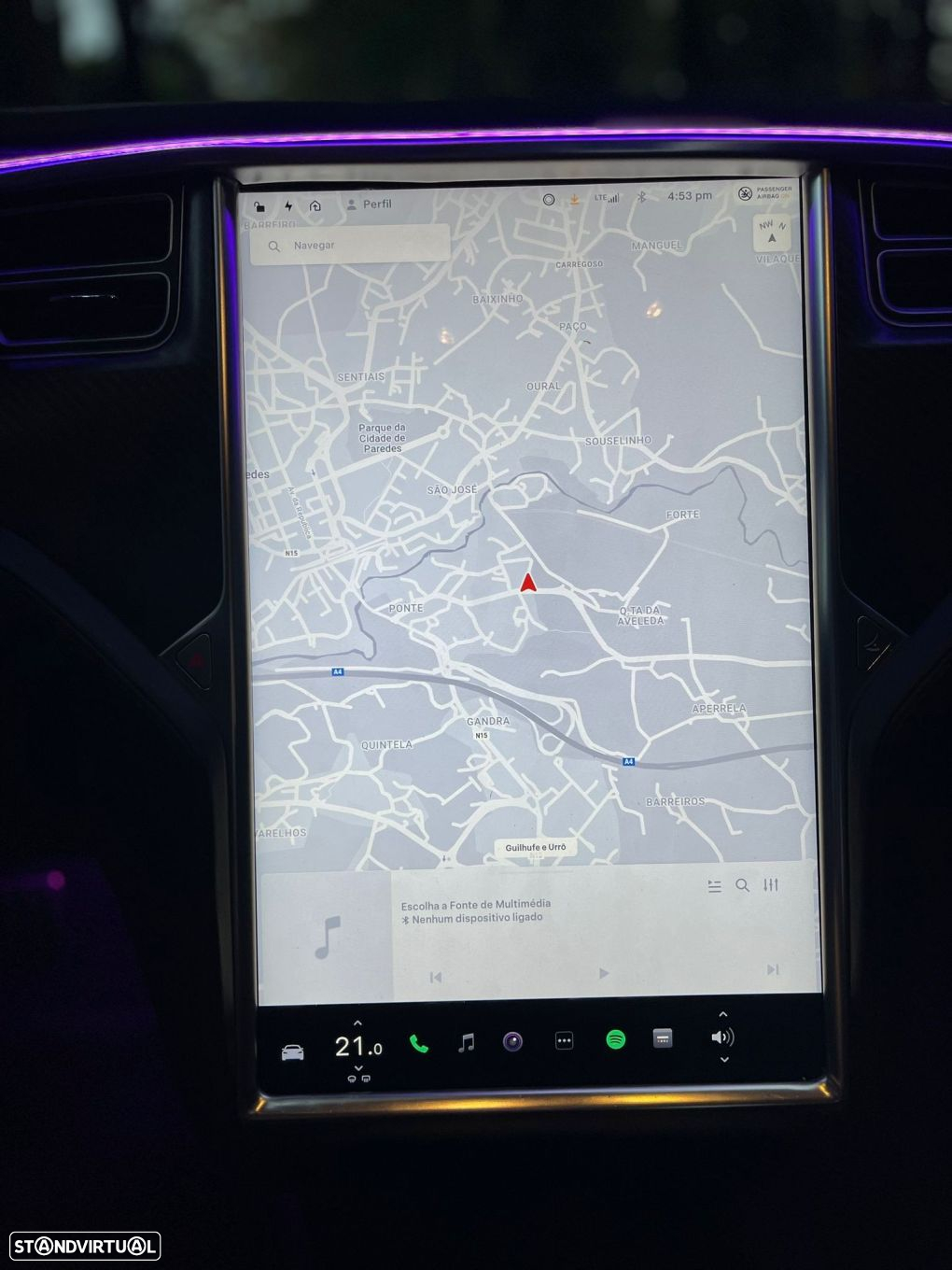 Tesla Model S 90D - 37