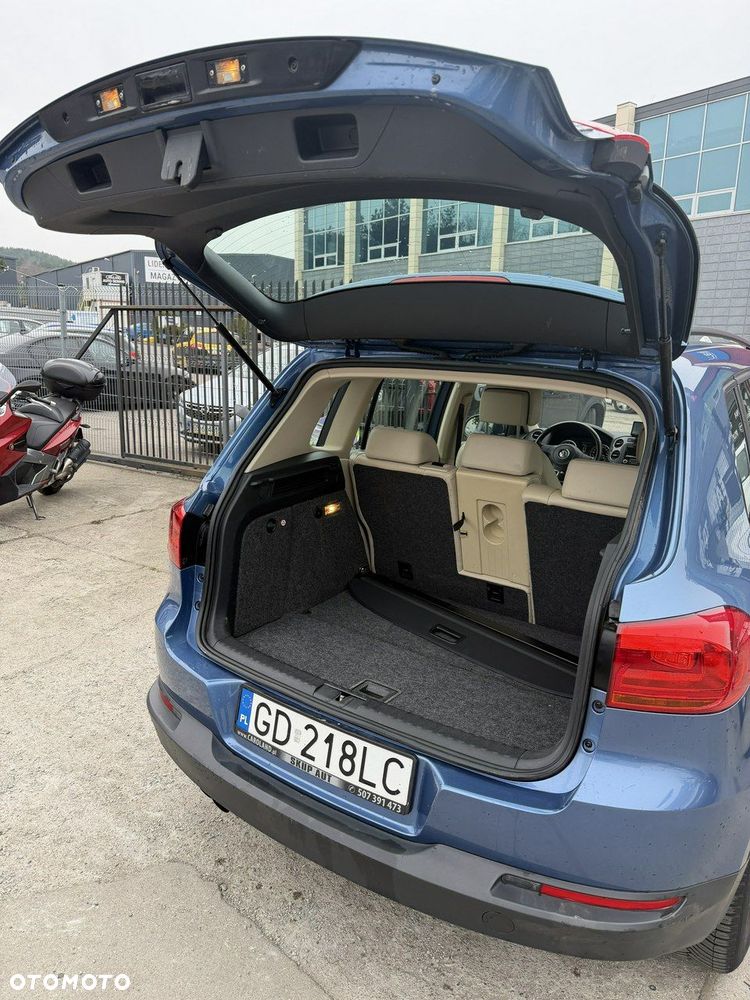 Volkswagen Tiguan - 16