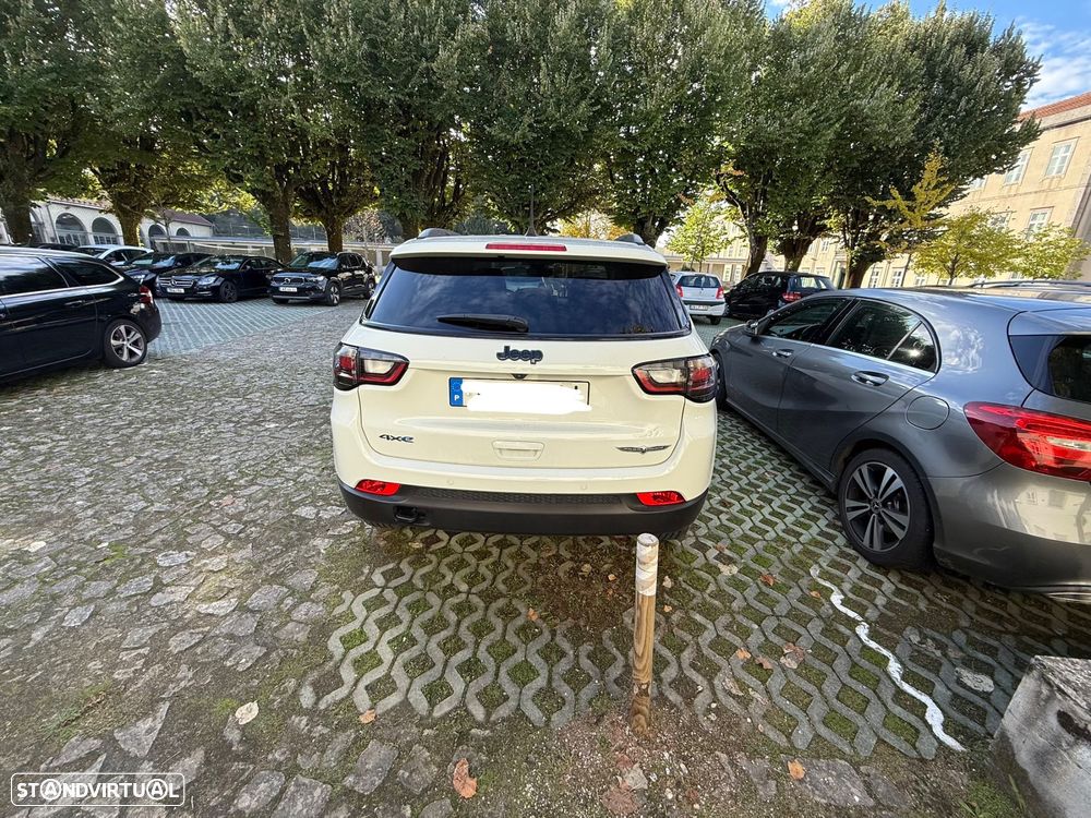 Jeep Compass - 2