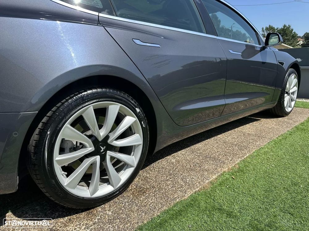 Tesla Model 3 Standard Range Plus RWD - 24