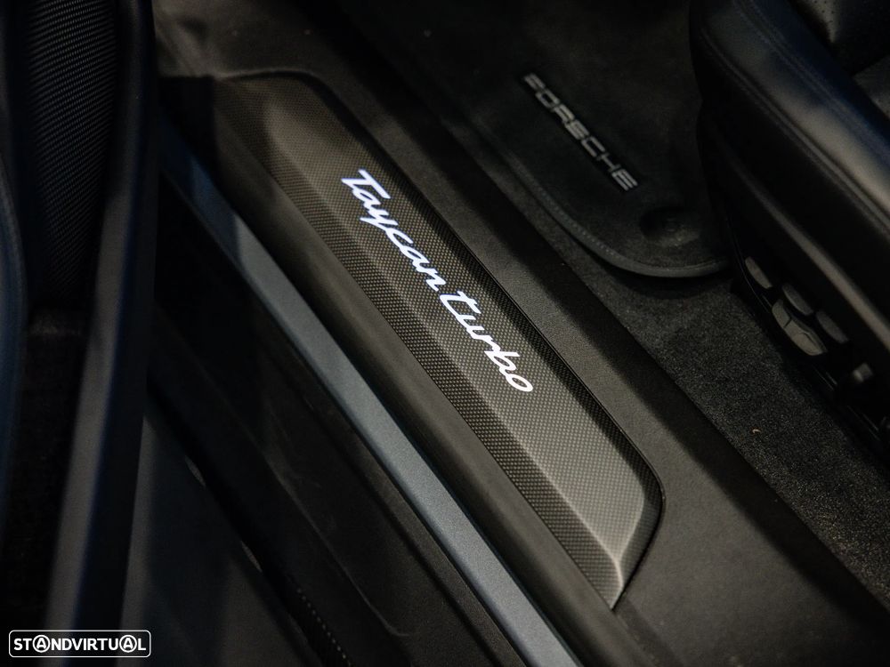 Porsche Taycan Sport Turismo Turbo - 42