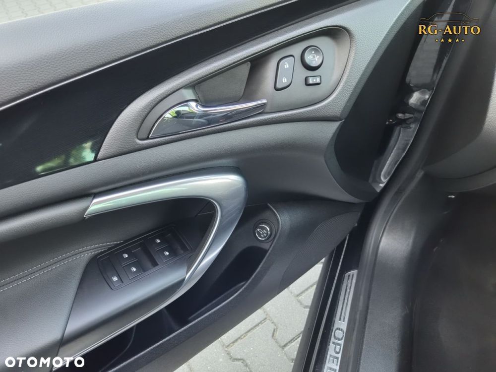 Opel Insignia - 35