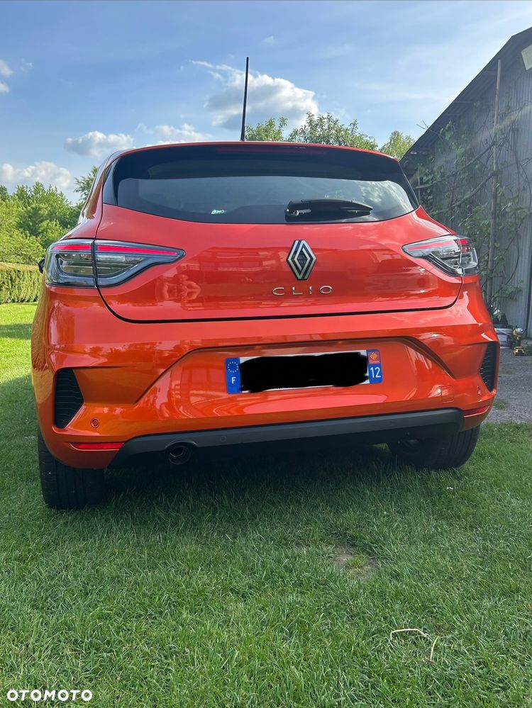 Renault Clio BLUE dCi 100 BUSINESS EDITION - 4