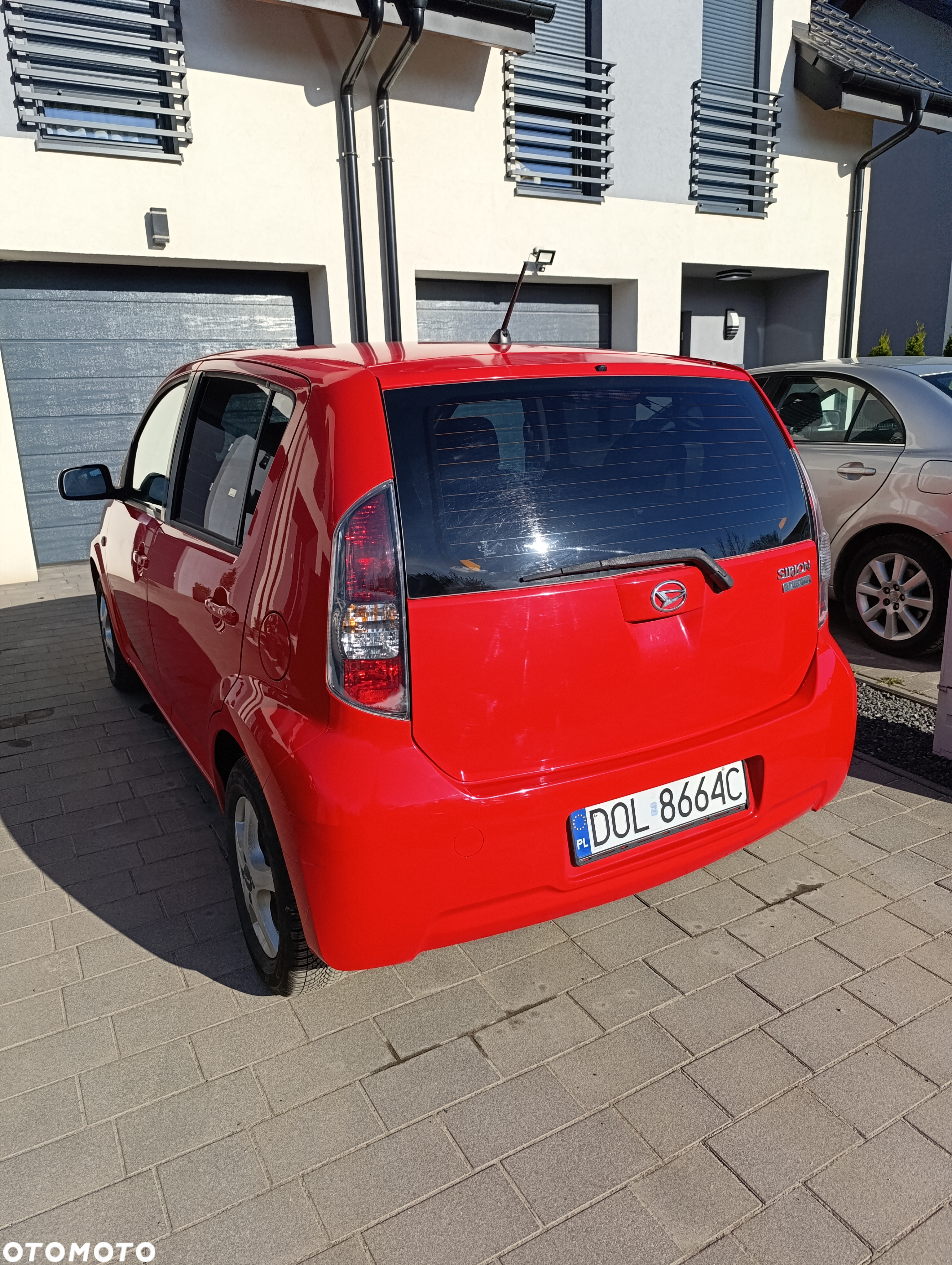 Daihatsu Sirion 1.0 - 4