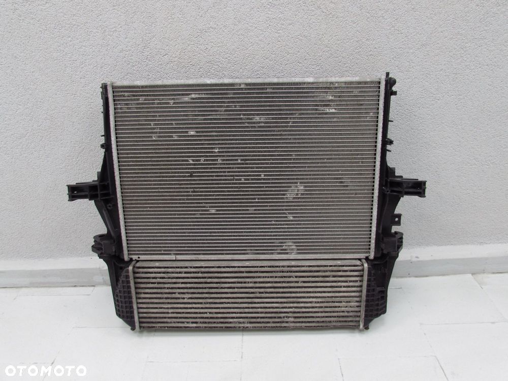 IVECO DAILY IV V VI LIFT 11-14 2.3 3.0 CHLODNICE OBUDOWA WODY INTERCOOLER 5801264636 5801526777 - 1