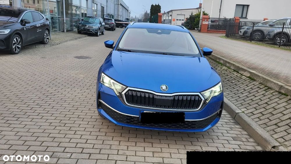Skoda Octavia 1.5 TSI mHEV Selection DSG - 2