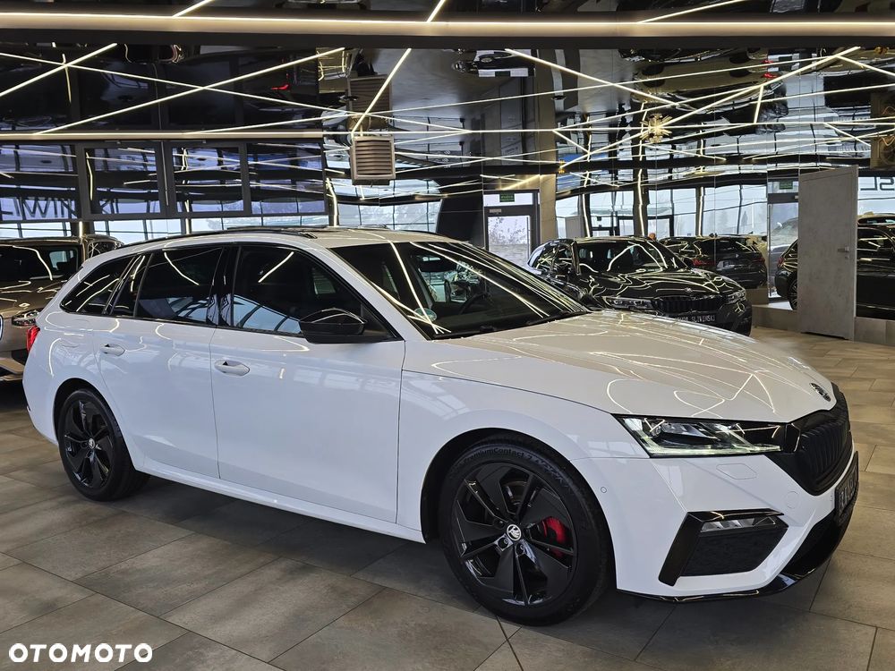 Skoda Octavia 2.0 TDI DSG 4x4 RS Plus - 11