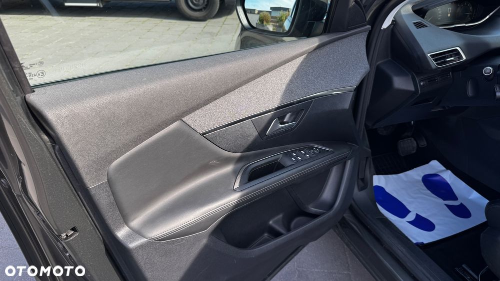 Peugeot 3008 PureTech 130 Stop & Start GPF EAT8 Crossway - 21