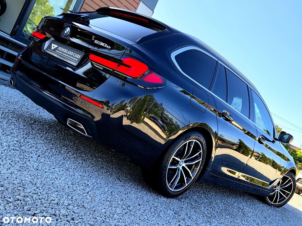 BMW Seria 5 530e xDrive - 7