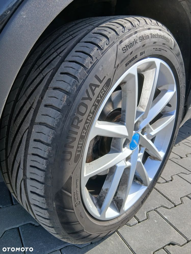 Ford Kuga 2.5 Titanium - 3