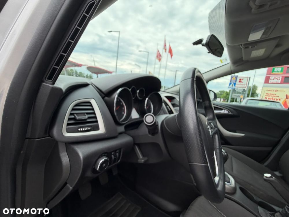 Opel Astra 1.6 Essentia - 14
