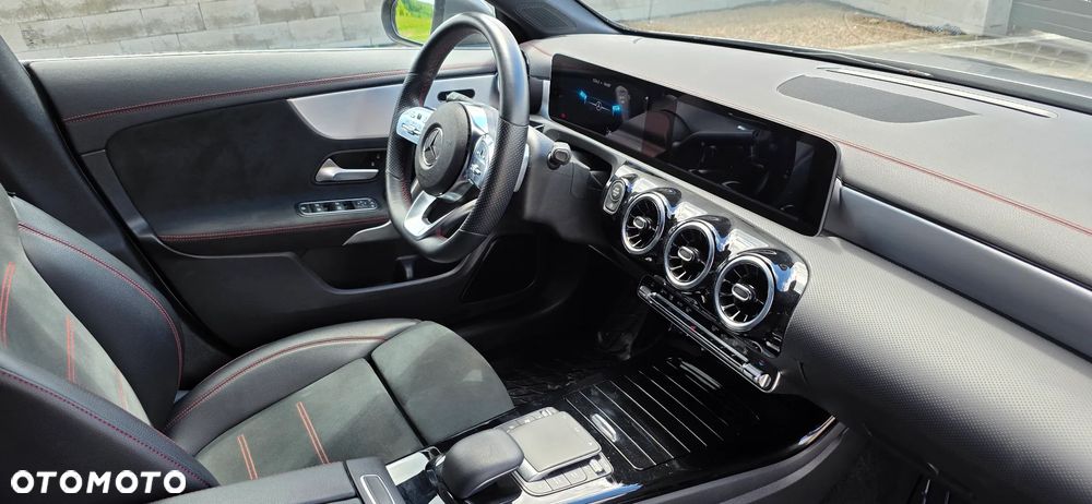 Mercedes-Benz CLA 200 d 8G-DCT AMG Line - 11