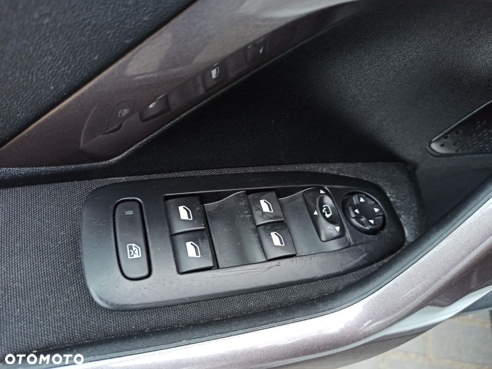 Peugeot 2008 PureTech 82 Active - 18