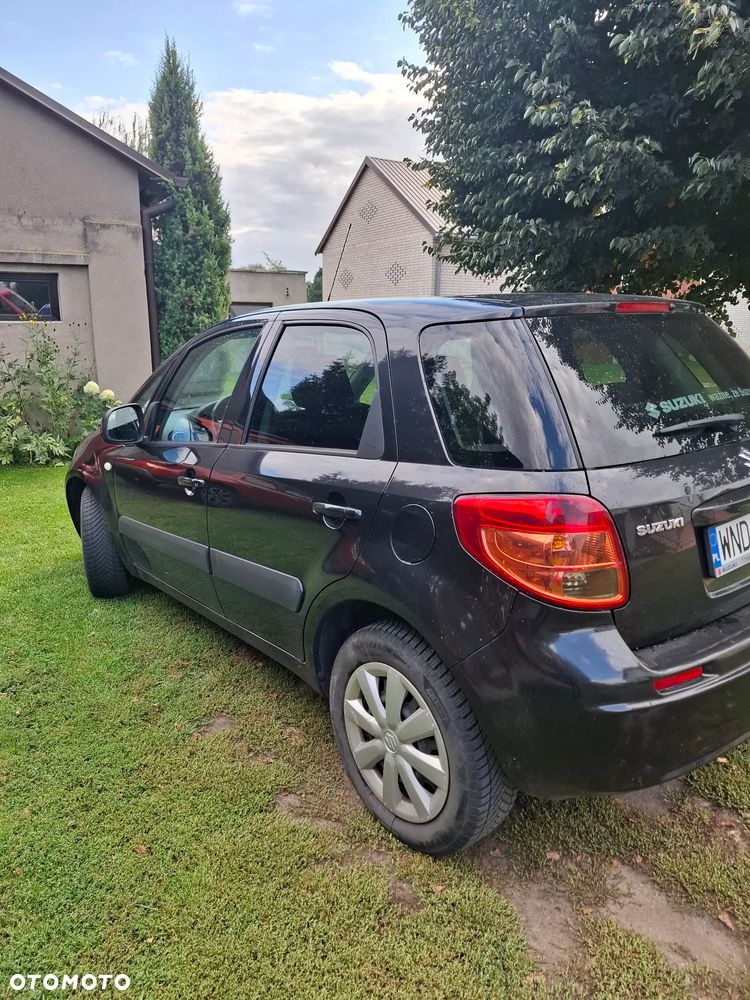 Suzuki SX4 1.6 Comfort - 4
