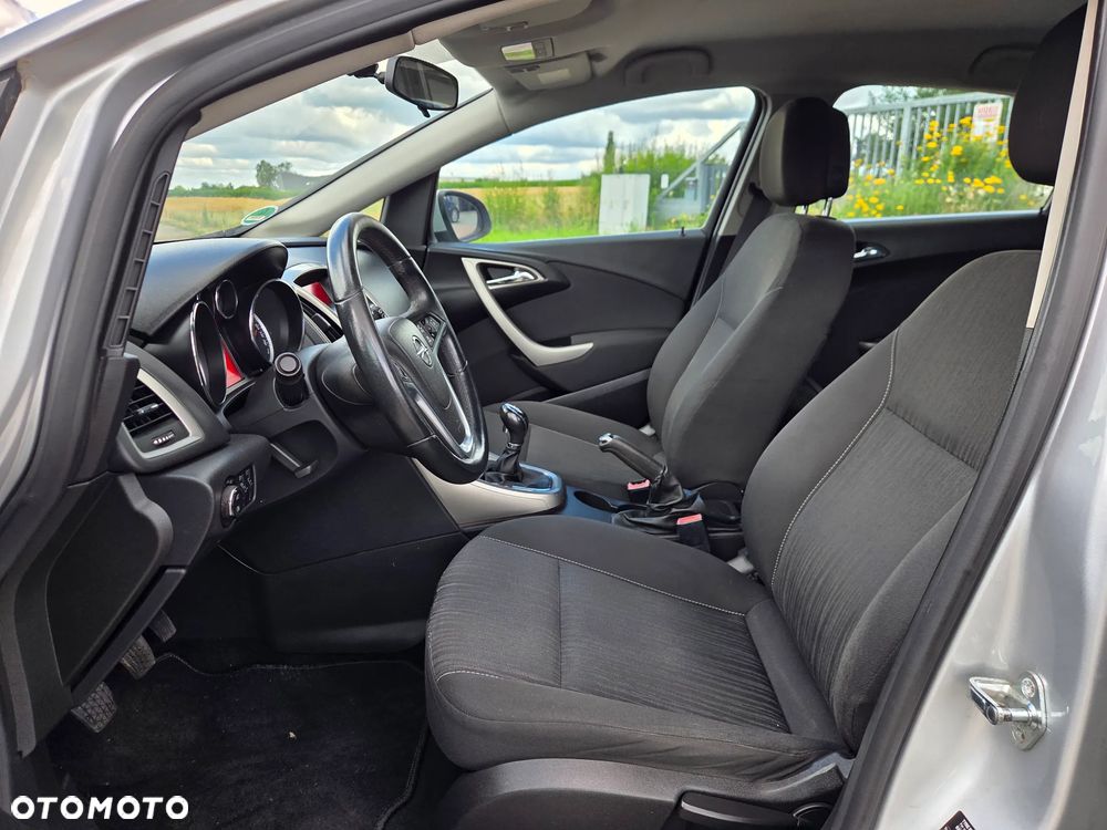 Opel Astra 1.6 - 10