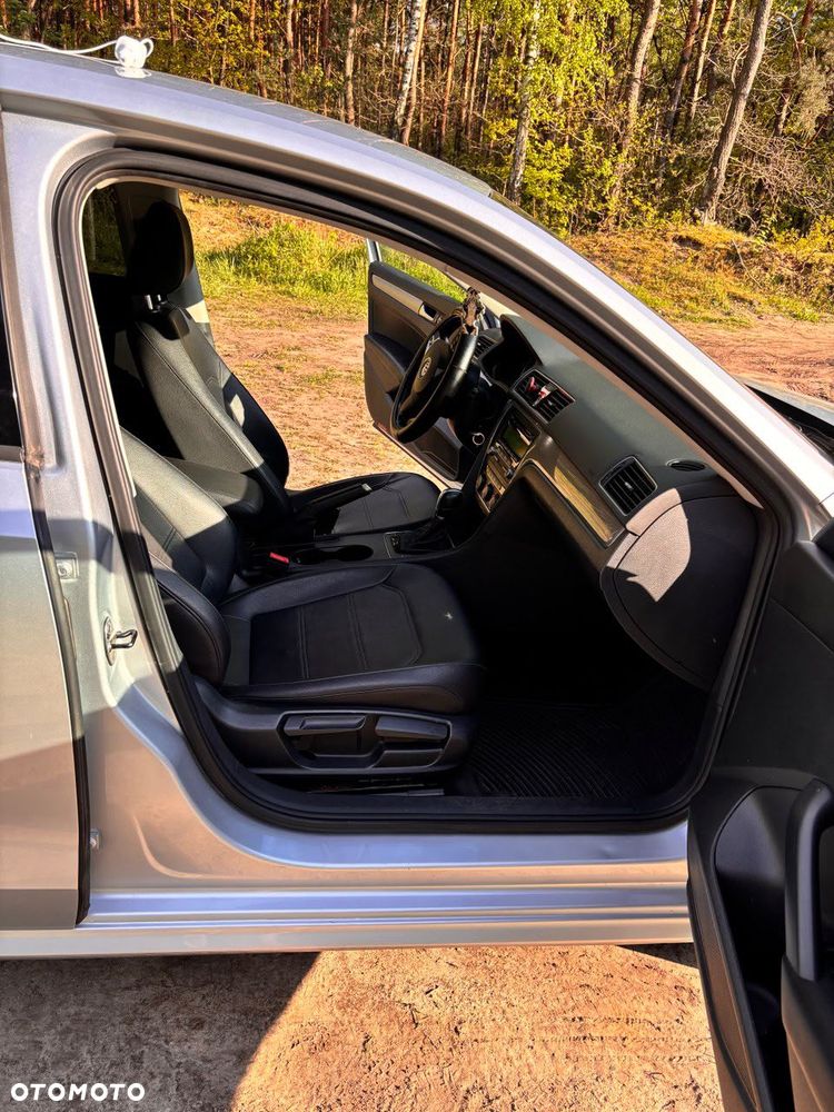 Volkswagen Passat 1.8 TSI Comfortline DSG - 12