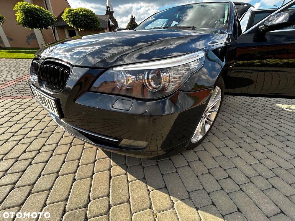BMW Seria 5 530d xDrive - 17