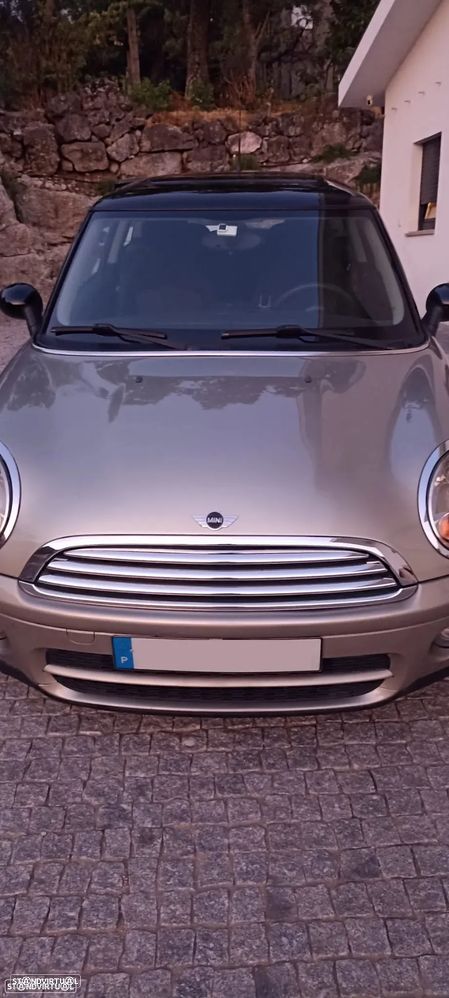 MINI 3 Portas Cooper D - 1