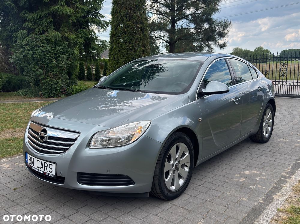 Opel Insignia - 1