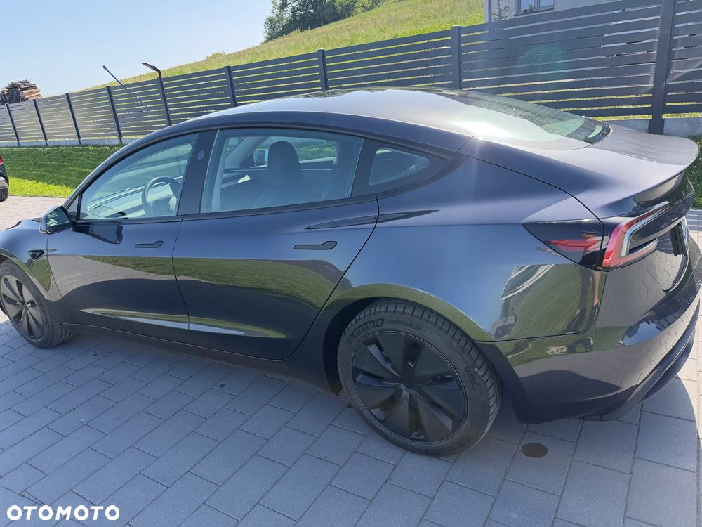 Tesla Model 3 - 2