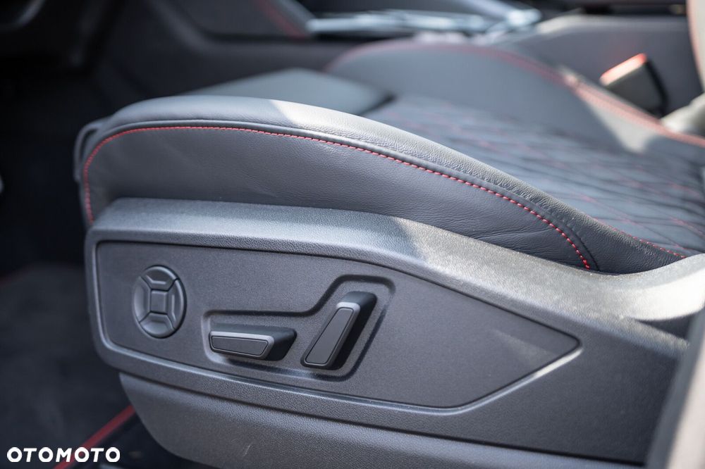 Audi SQ5 Sportback - 14