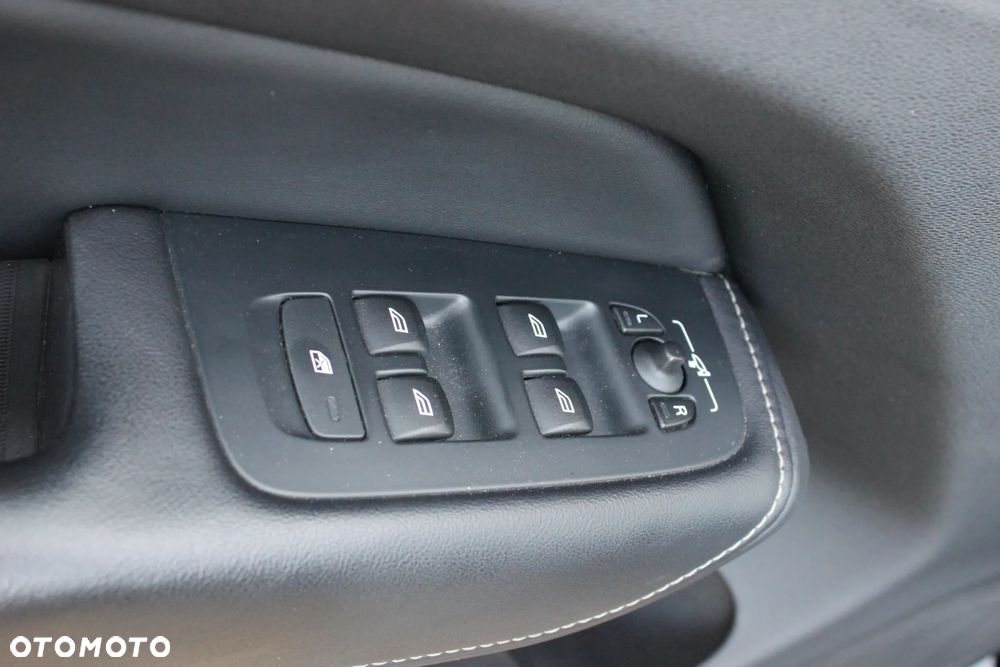 Volvo XC 60 D5 AWD Inscription - 13
