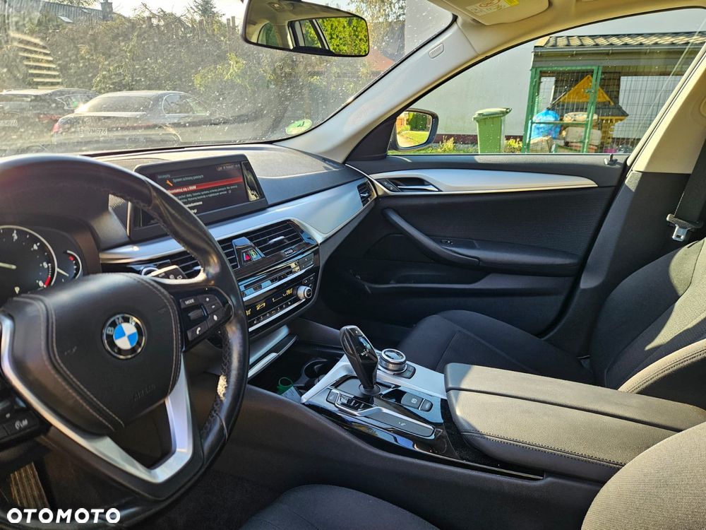 BMW Seria 5 - 18