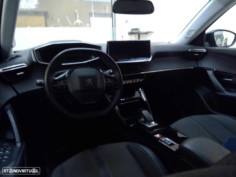 Peugeot e-2008 Allure - 5