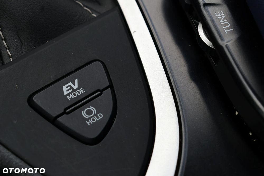 Lexus UX 250h GPF F Sport 2WD - 18