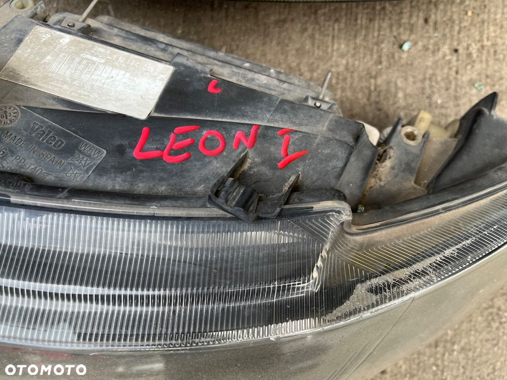 Lampa przód przednia prawa lewa Seat Leon I - 3