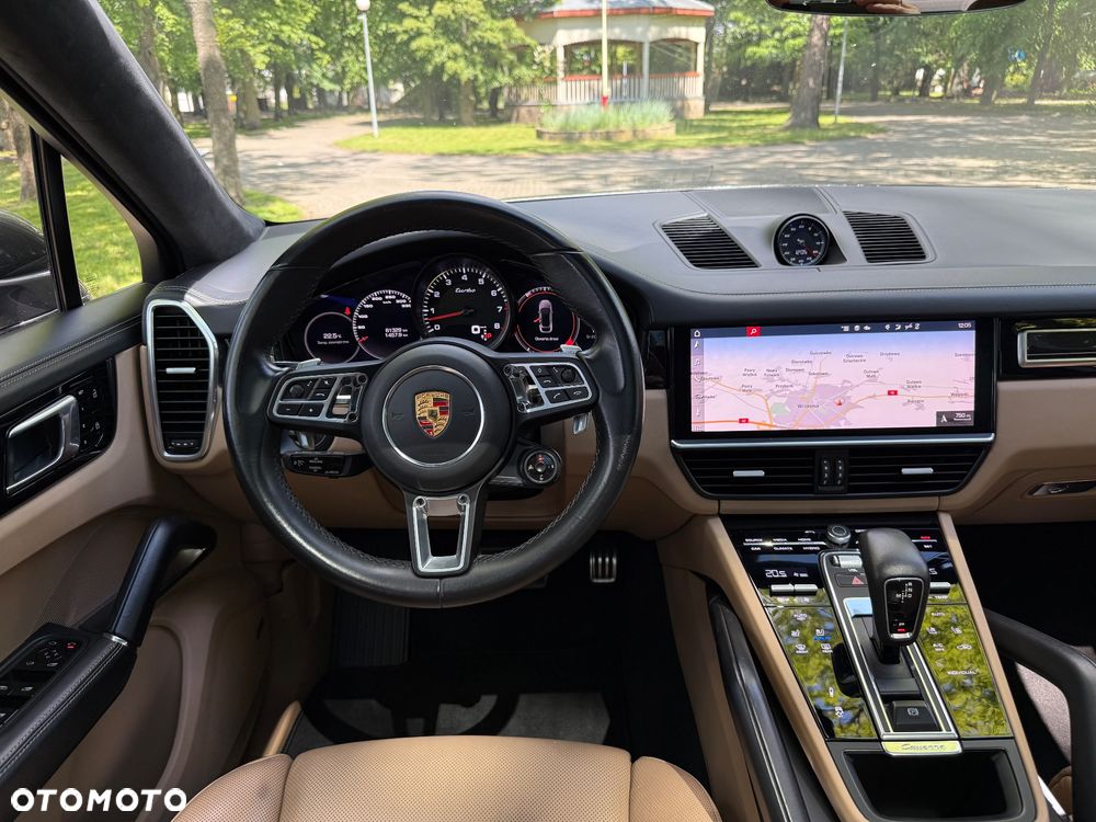 Porsche Cayenne - 34